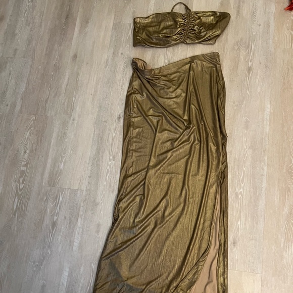 Revolve Two Piece set - Picture 4 of 4